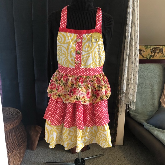 Most fab pier 1ruffled apron polka dots & roses - Picture 7 of 9